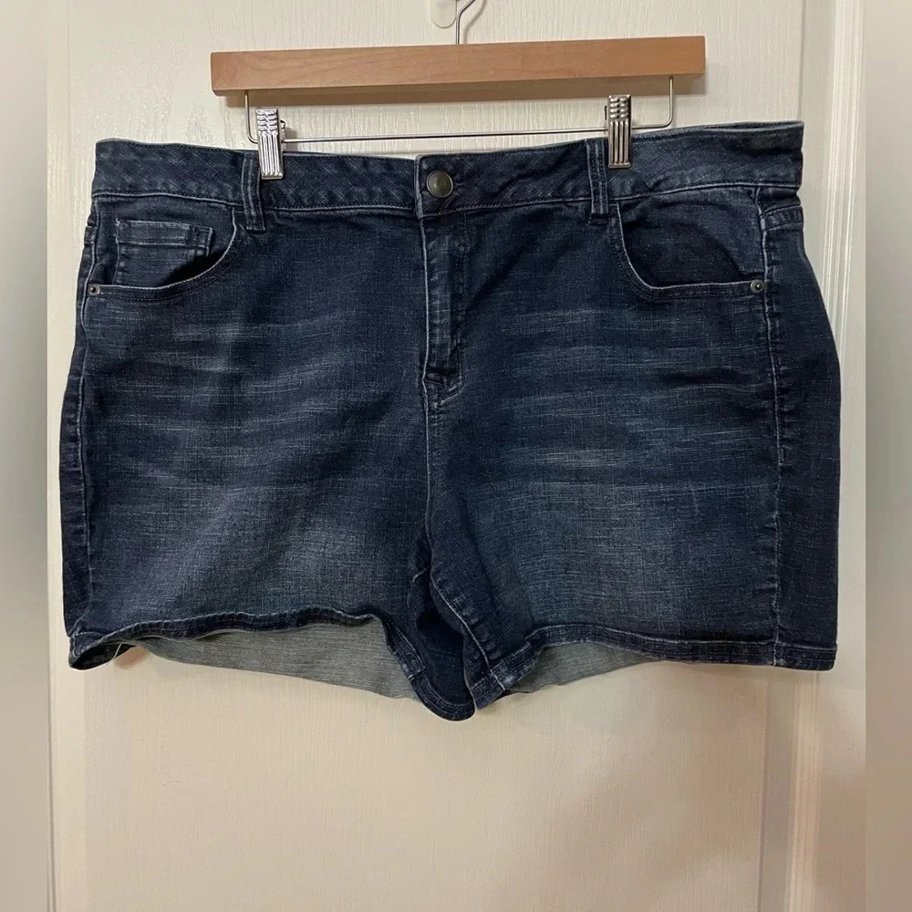 Venezia from Lane Bryant Jean Shorts - Size 18